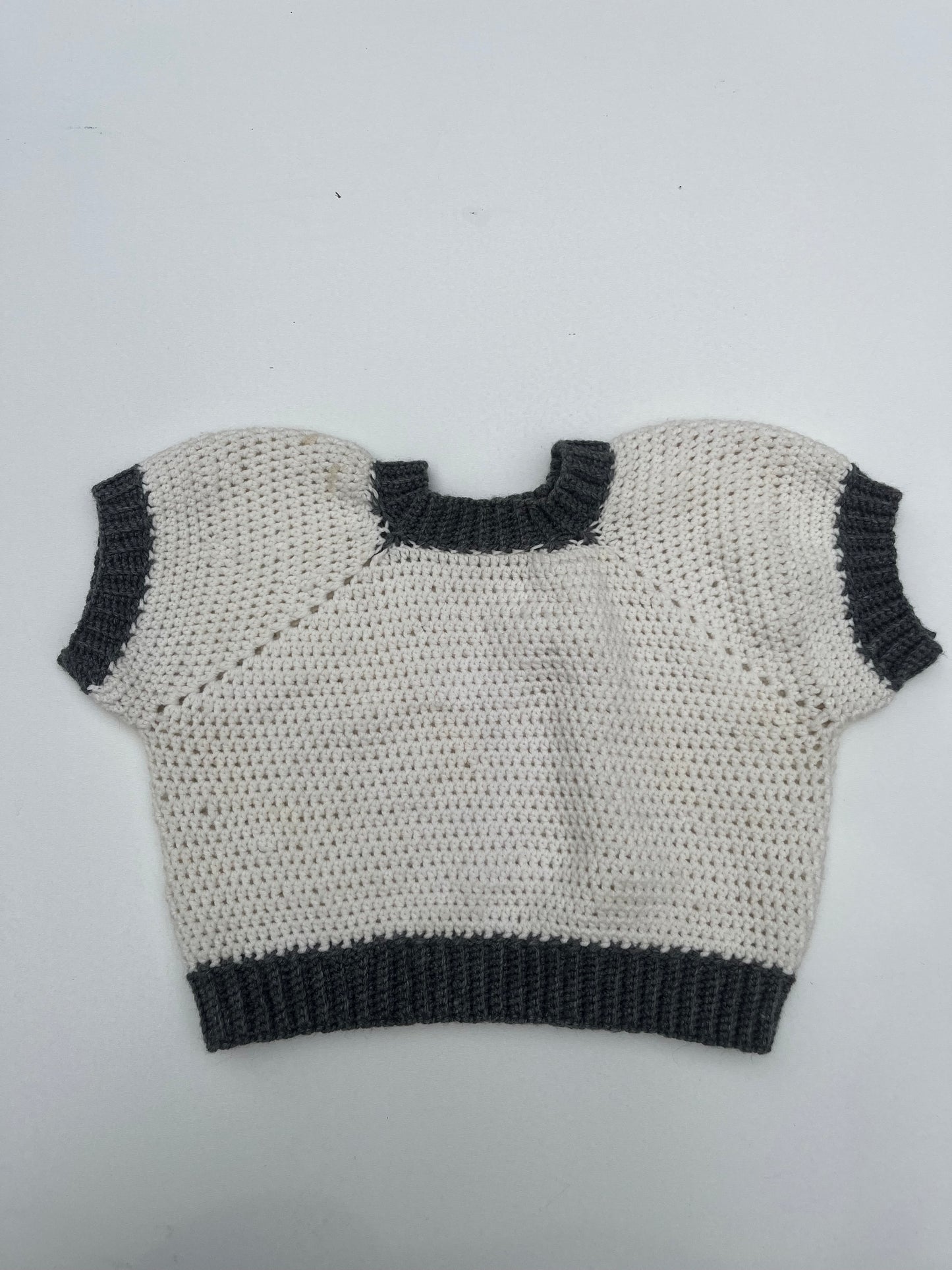 Classic Contrast Cropped Top